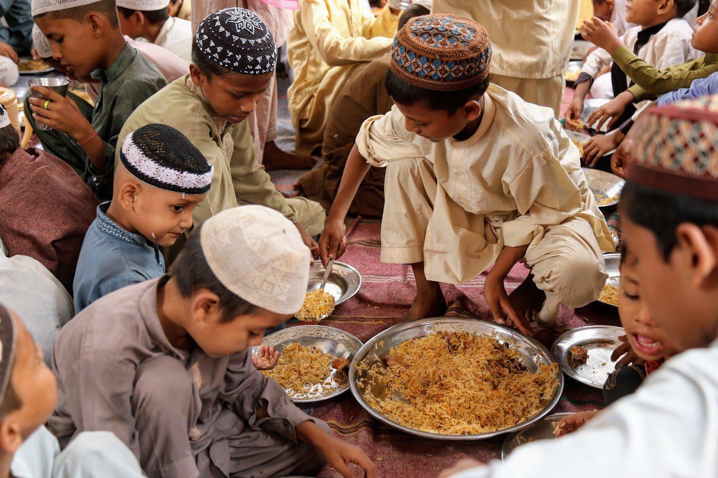 Why Should You Donate Food and Water in Muharram?